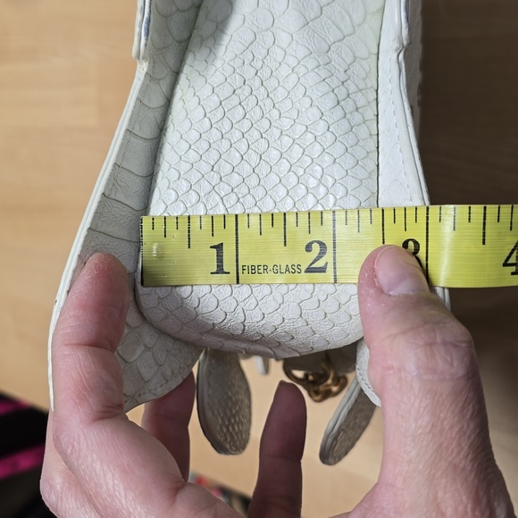 {Betsey Johnson} "Plenty of Fish in the Seas" Crossbody Bag - Picture 16 of 17